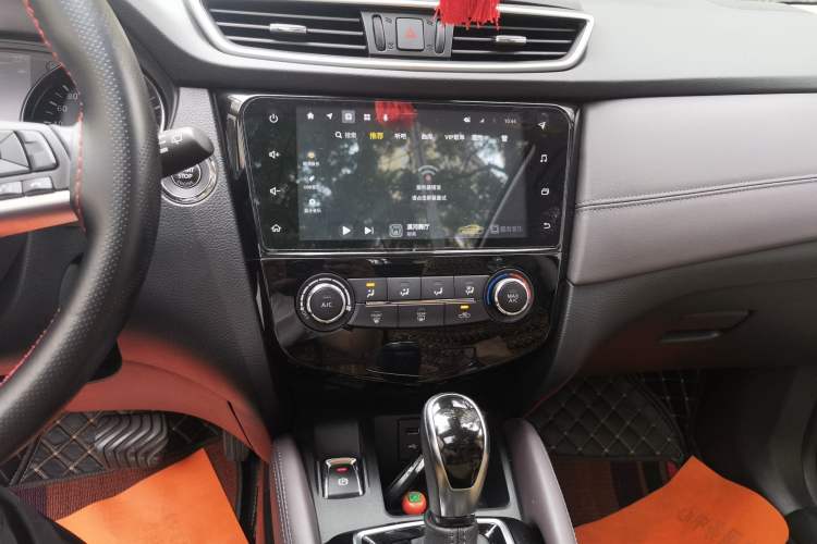 Used Nissan Qashqai 2021 2.0L CVT Luxury Edition Audio And AC Panel