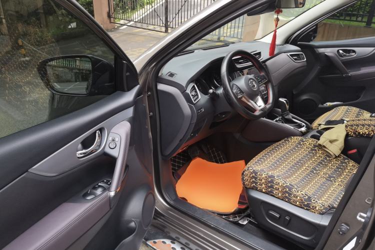 Used Nissan Qashqai 2021 2.0L CVT Luxury Edition Driver Seat