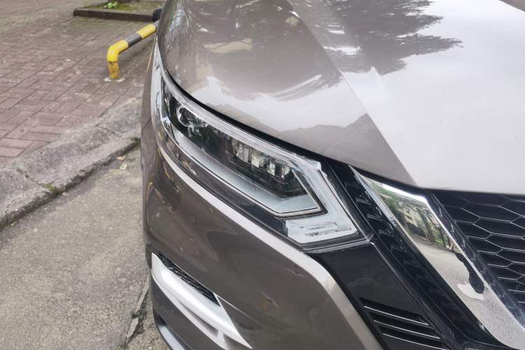 Used Nissan Qashqai 2021 2.0L CVT Luxury Edition Right Front Headlight
