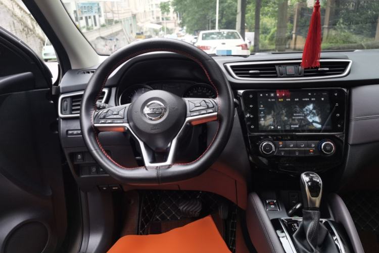 Used Nissan Qashqai 2021 2.0L CVT Luxury Edition Steering Wheel