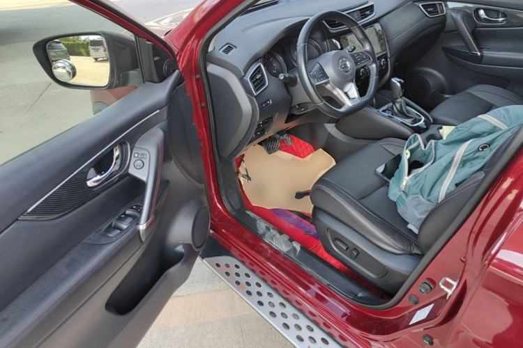 Used Nissan Qashqai 2021 2.0L CVT Luxury Edition Driver Seat