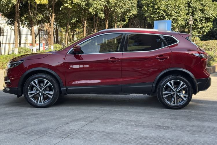Used Nissan Qashqai 2021 2.0L CVT Luxury Edition Exterior 4