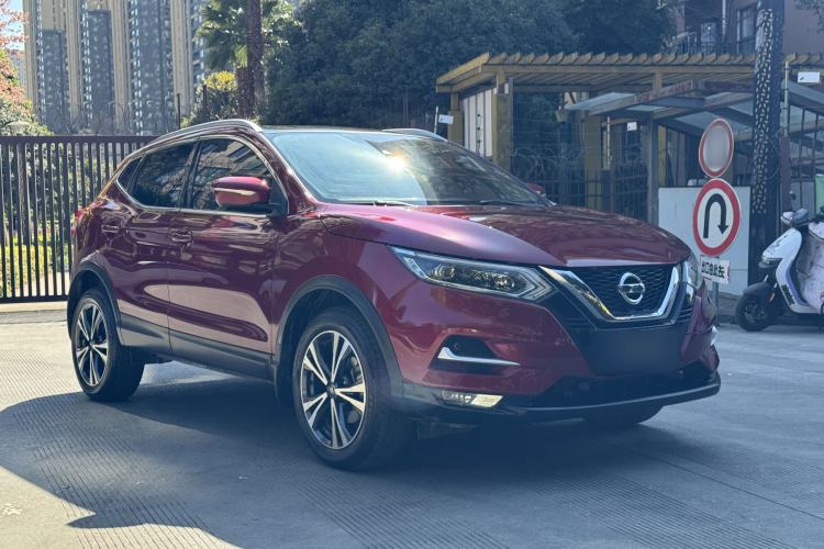Used Nissan Qashqai 2021 2.0L CVT Luxury Edition Exterior 5