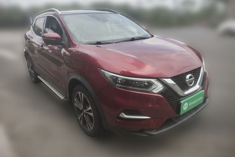 Used Nissan Qashqai 2021 2.0L CVT Luxury Edition Front Right 45 Deg