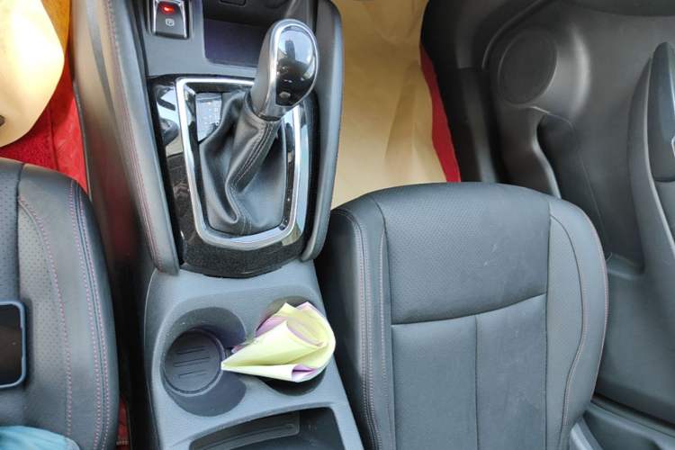 Used Nissan Qashqai 2021 2.0L CVT Luxury Edition Gear Lever