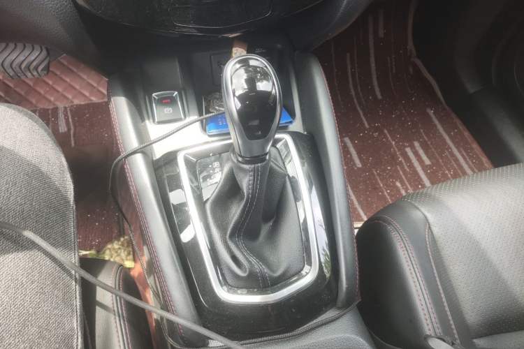 Used Nissan Qashqai 2021 2.0L CVT Luxury Edition Gear Lever