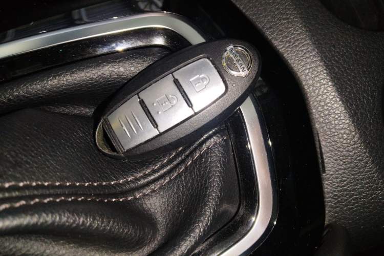 Used Nissan Qashqai 2021 2.0L CVT Luxury Edition Interior 1
