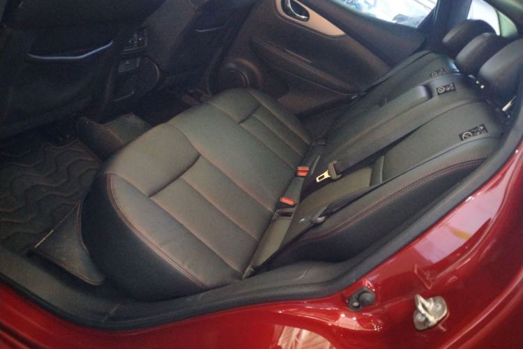 Used Nissan Qashqai 2021 2.0L CVT Luxury Edition Interior 4