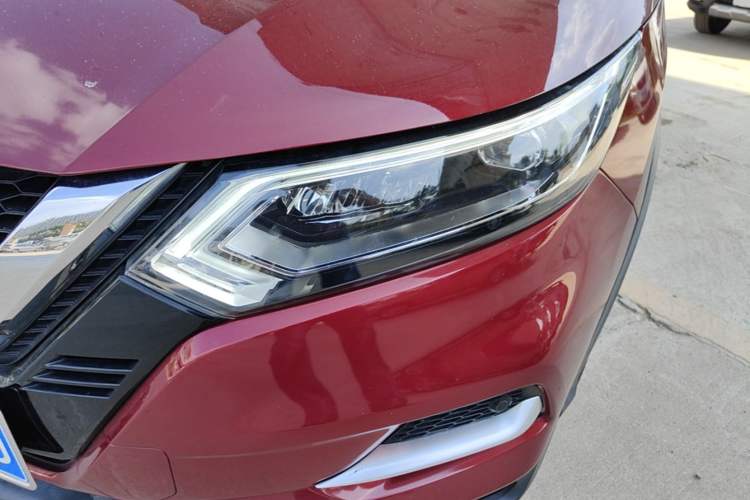 Used Nissan Qashqai 2021 2.0L CVT Luxury Edition Left Front Headlight