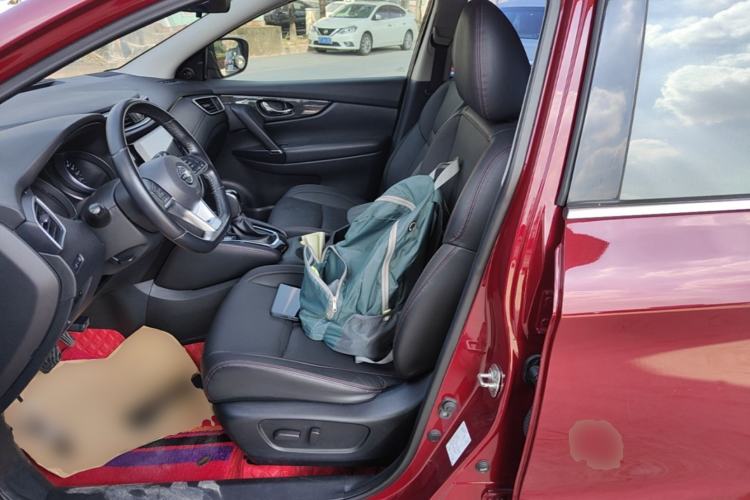 Used Nissan Qashqai 2021 2.0L CVT Luxury Edition Left Front Seat