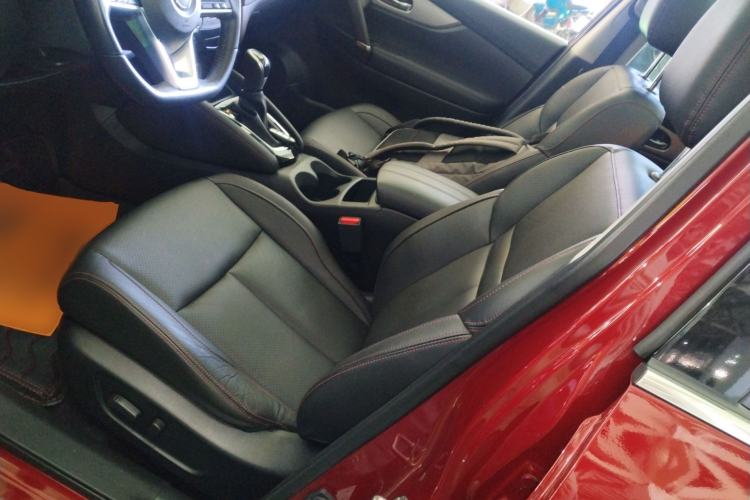 Used Nissan Qashqai 2021 2.0L CVT Luxury Edition Left Front Seat