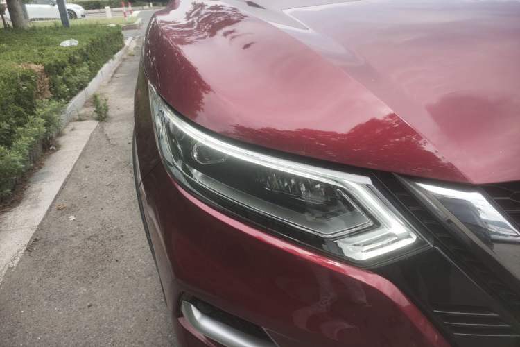 Used Nissan Qashqai 2021 2.0L CVT Luxury Edition Right Front Headlight