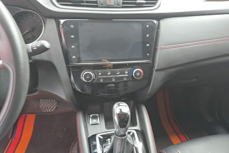 Used Nissan Qashqai 2021 2.0L CVT Smart Enjoyment Version Audio And AC Panel