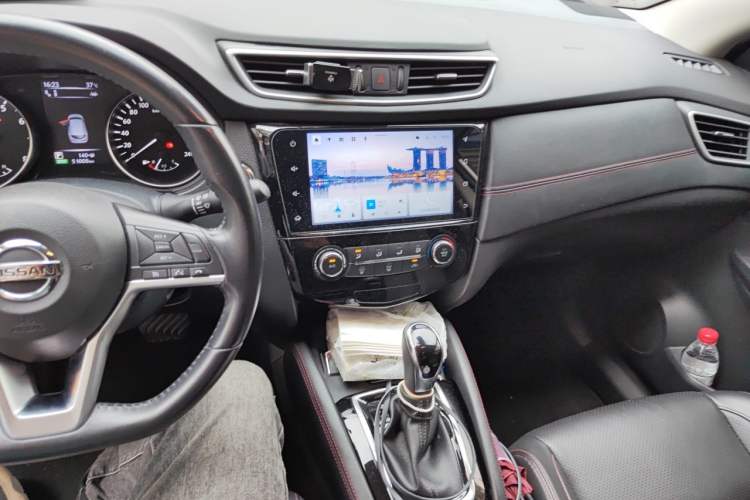 Used Nissan Qashqai 2021 2.0L CVT Luxury Edition Audio And AC Panel