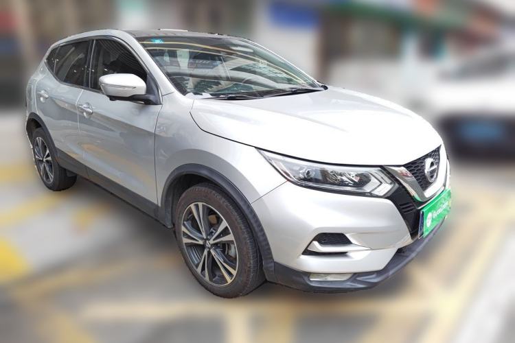 Used Nissan Qashqai 2021 2.0L CVT Luxury Edition Front Right 45 Deg