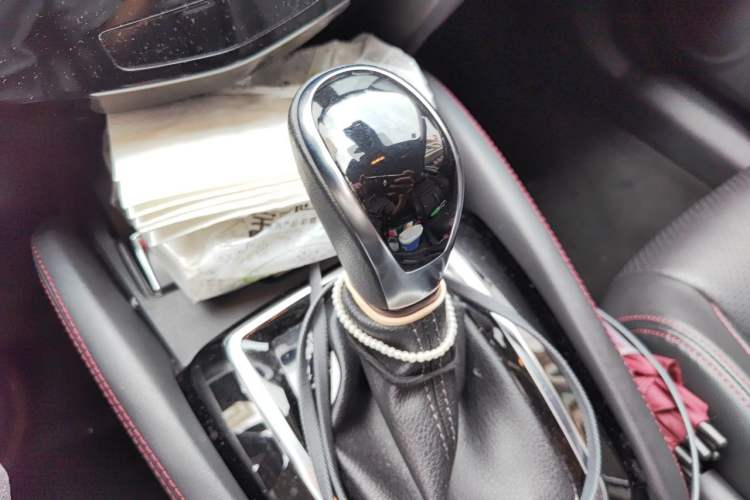 Used Nissan Qashqai 2021 2.0L CVT Luxury Edition Gear Lever