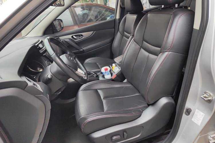Used Nissan Qashqai 2021 2.0L CVT Luxury Edition Left Front Seat