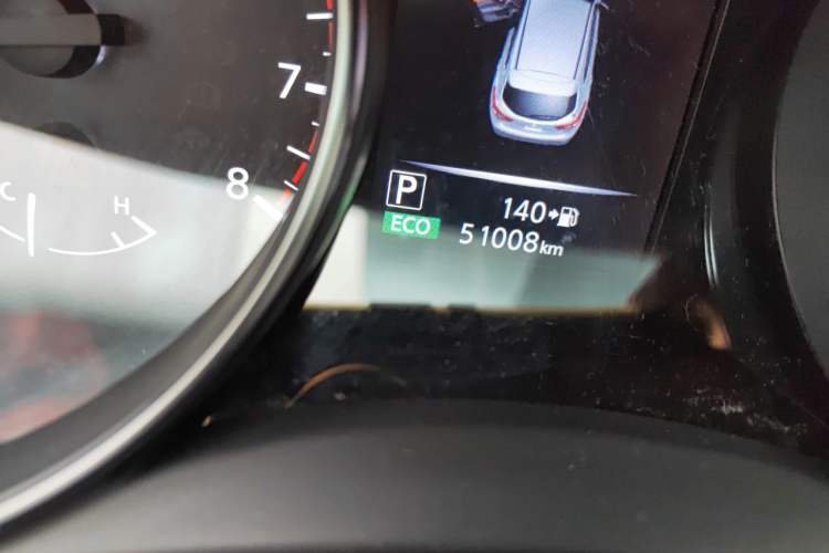Used Nissan Qashqai 2021 2.0L CVT Luxury Edition Odometer Close Up