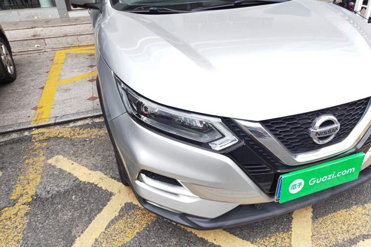 Used Nissan Qashqai 2021 2.0L CVT Luxury Edition Right Front Headlight