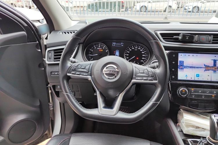 Used Nissan Qashqai 2021 2.0L CVT Luxury Edition Steering Wheel