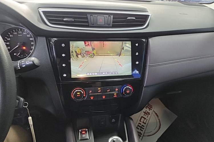 Used Nissan Qashqai 2021 2.0L CVT Smart Enjoyment Version Audio And AC Panel