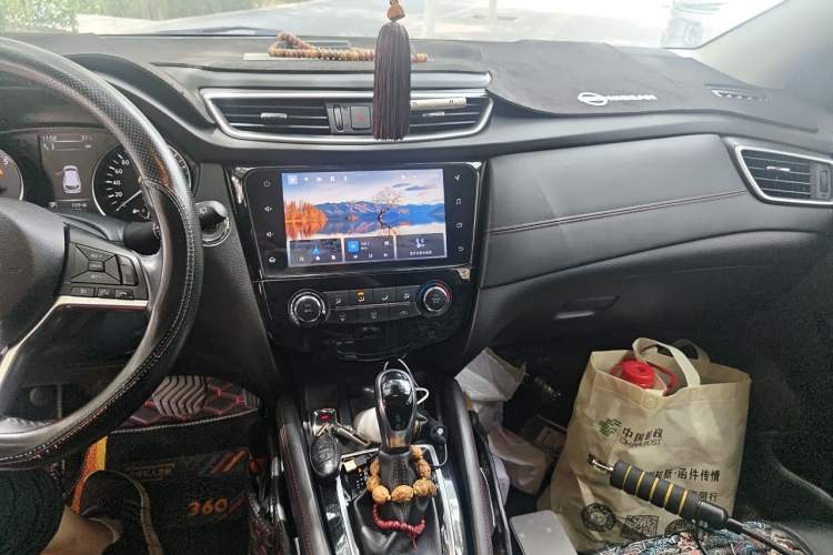 Used Nissan Qashqai 2021 2.0L CVT Luxury Edition Audio And AC Panel
