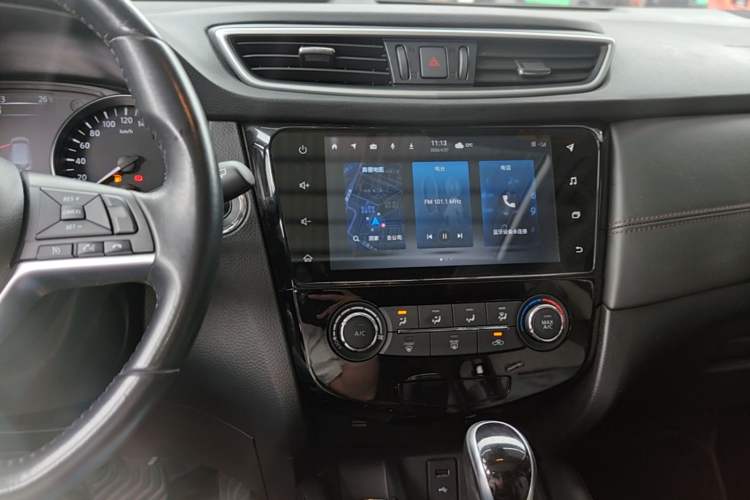 Used Nissan Qashqai 2021 2.0L CVT Luxury Edition Audio And AC Panel