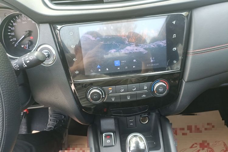 Used Nissan Qashqai 2021 2.0L CVT Luxury Edition Audio And AC Panel