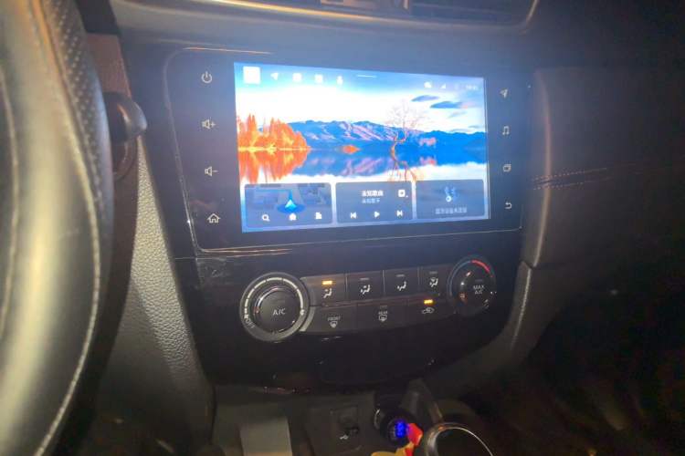 Used Nissan Qashqai 2021 2.0L CVT Luxury Edition Audio And AC Panel
