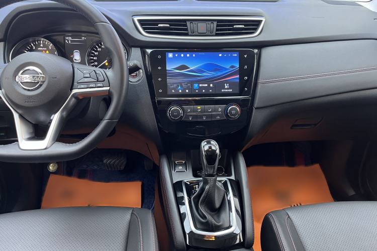 Used Nissan Qashqai 2021 2.0L CVT Luxury Edition Audio And AC Panel
