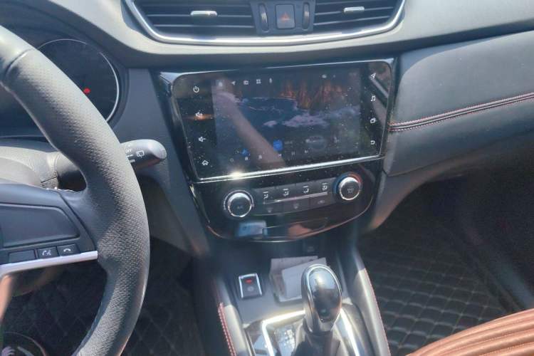 Used Nissan Qashqai 2021 2.0L CVT Smart Enjoyment Version Audio And AC Panel