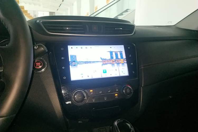 Used Nissan Qashqai 2021 2.0L CVT Luxury Edition Audio And AC Panel