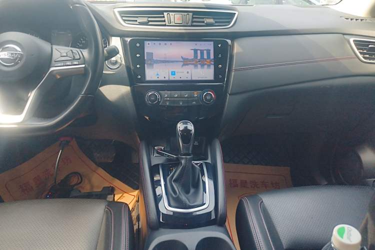 Used Nissan Qashqai 2021 2.0L CVT Luxury Edition Audio And AC Panel