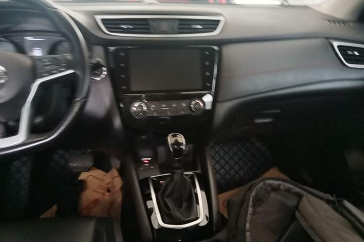 Used Nissan Qashqai 2021 2.0L CVT Luxury Edition Audio And AC Panel