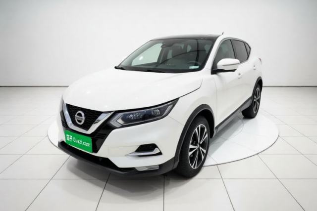 Ojetý Nissan Qashqai 2021 2.0L CVT Luxury Edition