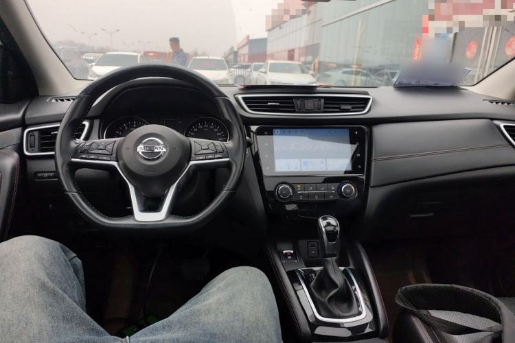 Used Nissan Qashqai 2021 2.0L CVT Luxury Edition Center Console
