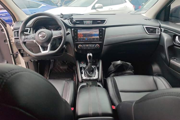 Used Nissan Qashqai 2021 2.0L CVT Smart Enjoyment Version Center Console