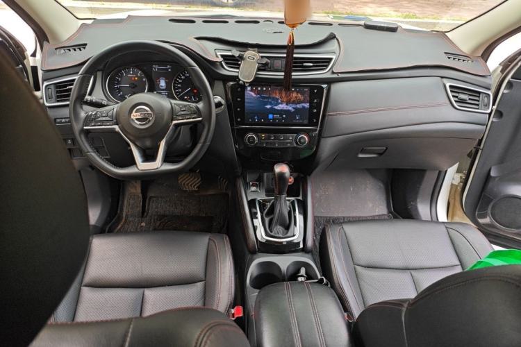 Used Nissan Qashqai 2021 2.0L CVT Luxury Edition Center Console