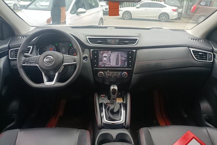 Used Nissan Qashqai 2021 2.0L CVT Smart Enjoyment Version Center Console