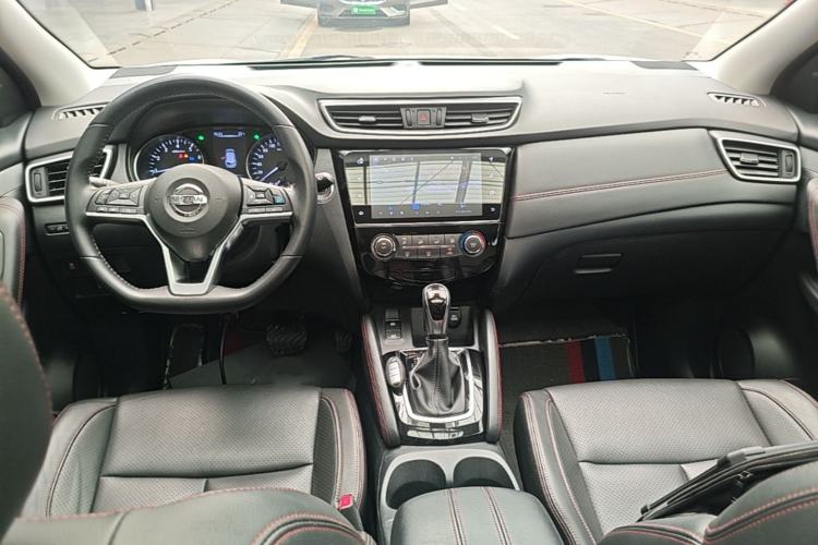Used Nissan Qashqai 2021 2.0L CVT Luxury Navigation Edition Center Console