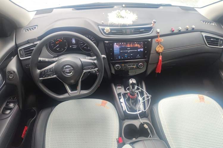 Used Nissan Qashqai 2021 2.0L CVT Smart Enjoyment Version Center Console