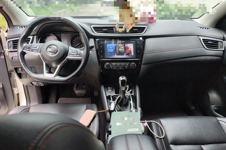 Used Nissan Qashqai 2021 2.0L CVT Luxury Edition Center Console