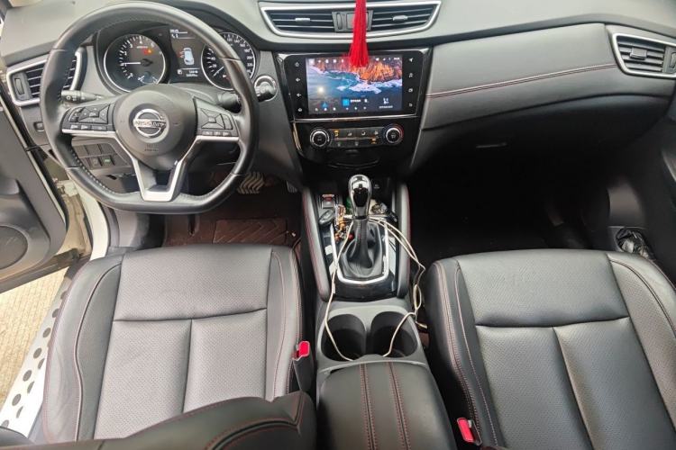 Used Nissan Qashqai 2021 2.0L CVT Luxury Edition Center Console