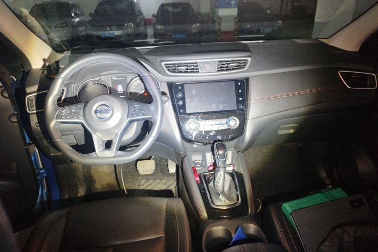 Used Nissan Qashqai 2021 2.0L CVT Luxury Edition Center Console