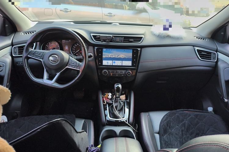 Used Nissan Qashqai 2021 2.0L CVT Luxury Edition Center Console