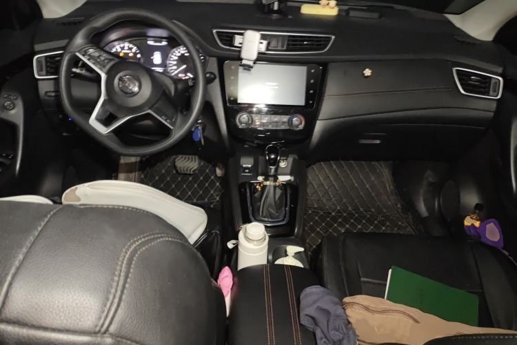 Used Nissan Qashqai 2021 2.0L CVT Smart Enjoyment Version Center Console