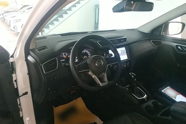 Used Nissan Qashqai 2021 2.0L CVT Luxury Edition Center Console