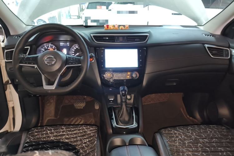 Used Nissan Qashqai 2021 2.0L CVT Luxury Edition Center Console