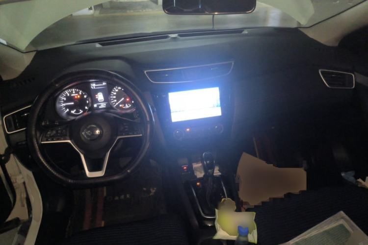 Used Nissan Qashqai 2021 2.0L CVT Luxury Edition Center Console
