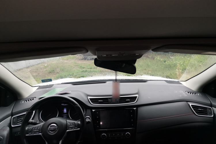 Used Nissan Qashqai 2021 2.0L CVT Luxury Edition Center Console